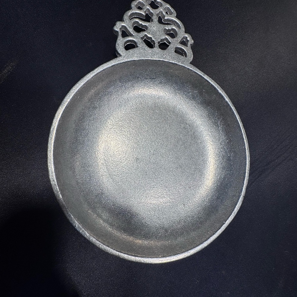5 Decorative York MetalCrafters Porringer Bowls with Ornate Handles.